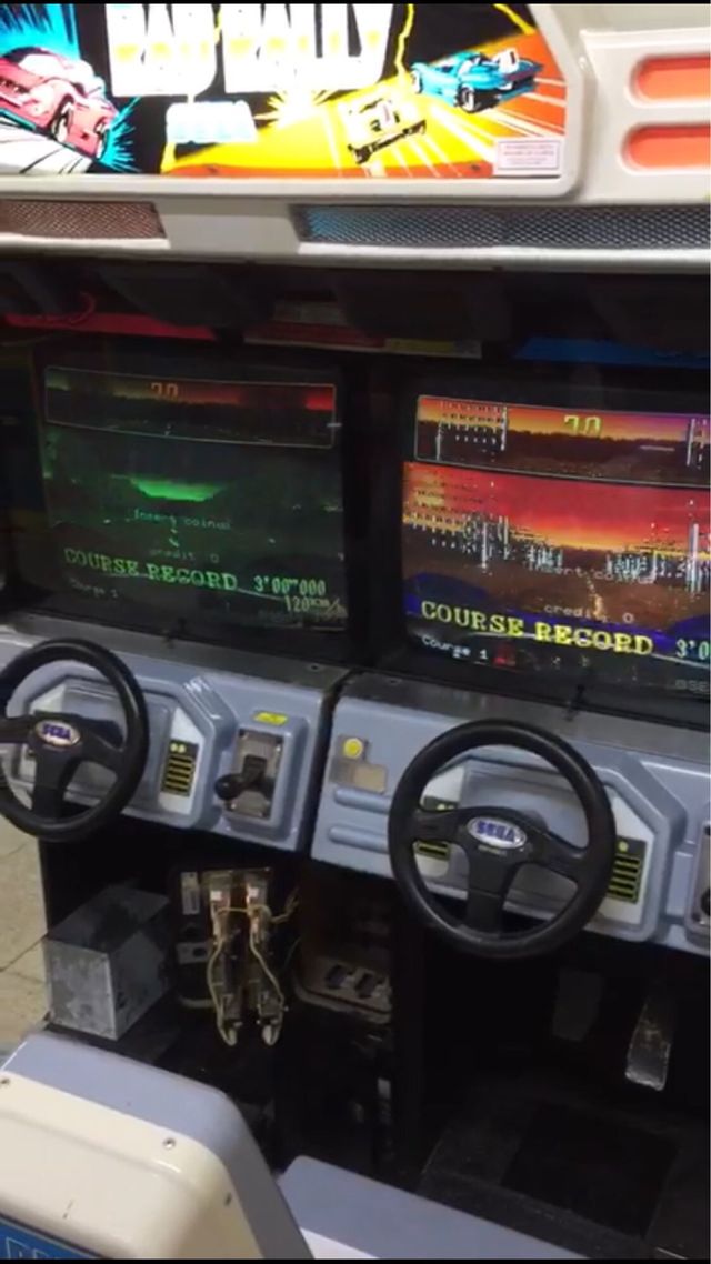 RECREATIVA RAD RALLY SEGA