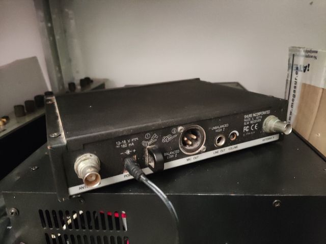 Estacion petacas shure SLX4 para reparar