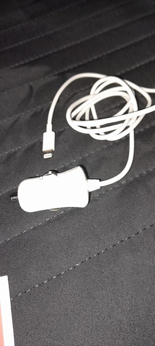Cargador de Coche  de iphone.  Ipad