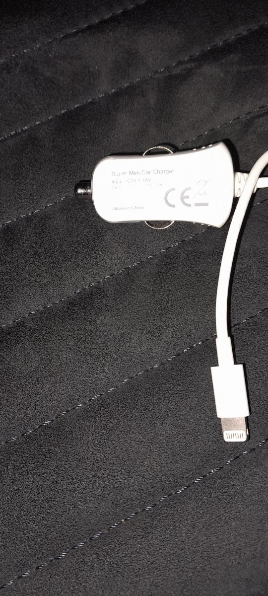 Cargador de Coche  de iphone.  Ipad