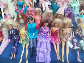 Puesto de muñecas del rastro de jerez