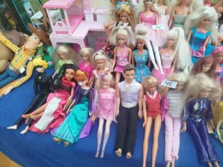 Puesto de muñecas del rastro de jerez