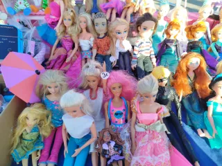 Puesto de muñecas del rastro de jerez