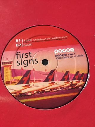 Vinilo sala pagoa first signs Damon jee vs demian