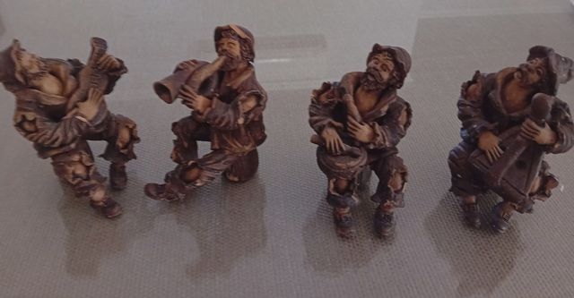 4 MUSICISTI IN TERRACOTTA