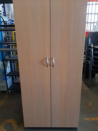 Armario alto madera 2 puertas. Ref AR46