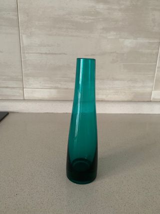 Jarron de cristal de 19 cm.