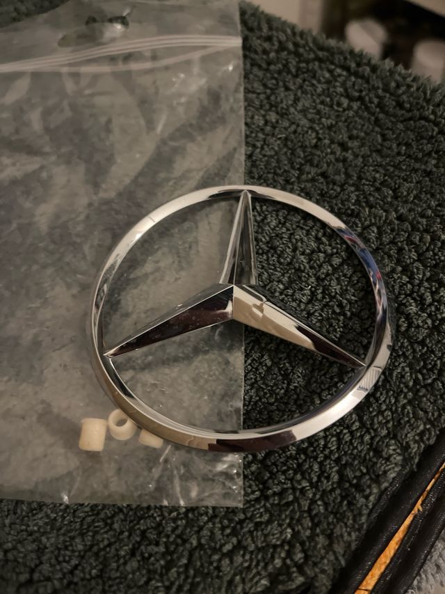 Emblema Mercedes 8cm