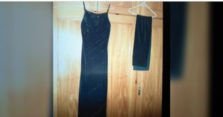 Vestido de fiesta verde y fular terciopelo