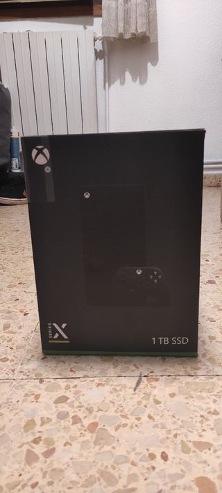 Xbox Series X 1TB Negra + 3 juegos