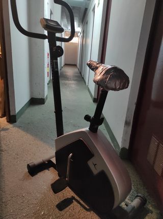 Bicicleta estática.