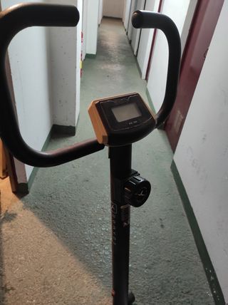 Bicicleta estática.