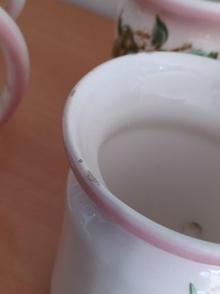 Seis tazas vintage imperfectas