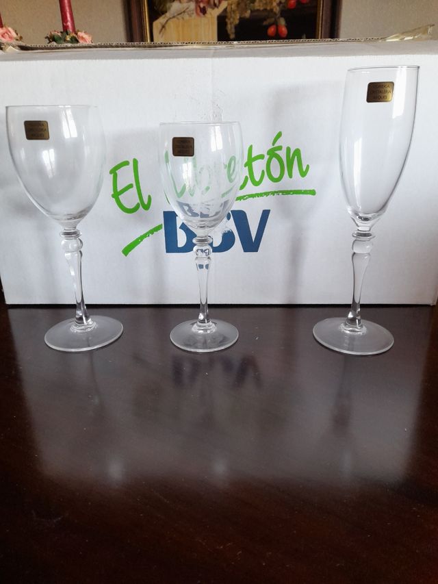 Juego de copas de cristal