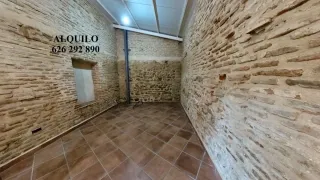 Negociable-alquiler Local 70 m + 100 m patio casco antiguo