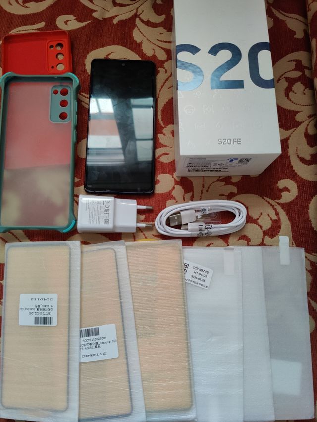 Espejo violeta grande