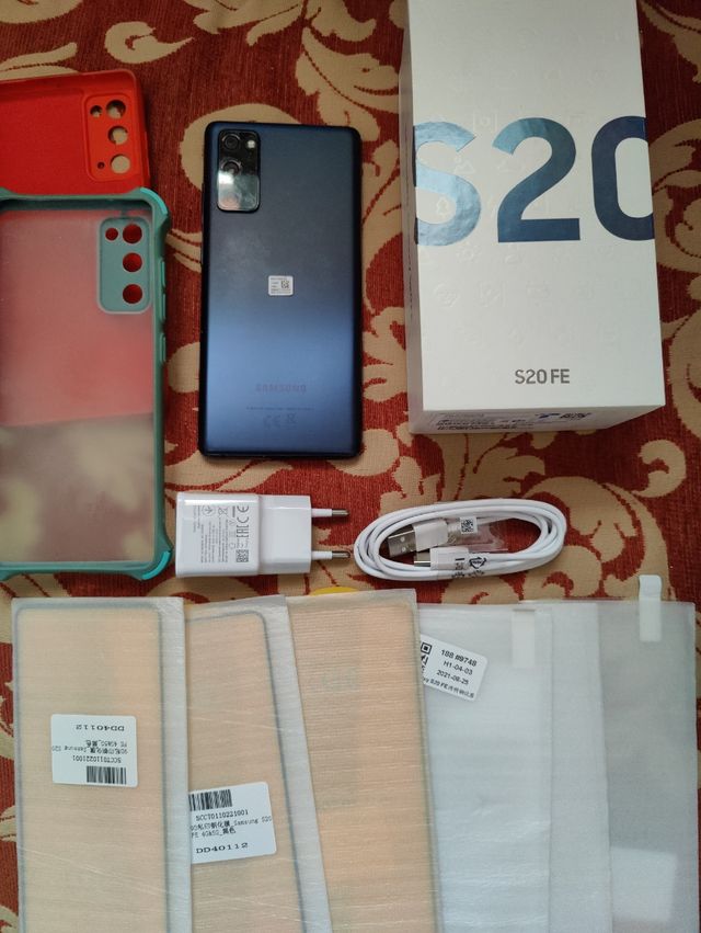 Espejo violeta grande