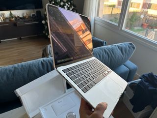 Macbook Air 13 M2 512GB como nuevo