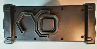 Ventilador con batería recargable y linterna.-