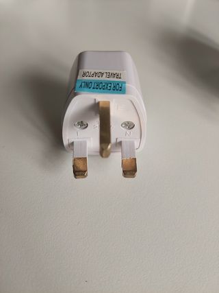 Enchufe adaptador corriente viajes