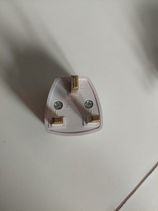 Enchufe adaptador corriente viajes