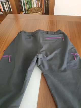 Pantalón senderismo y montaña