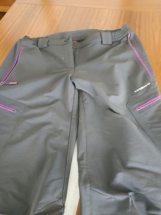 Pantalón senderismo y montaña
