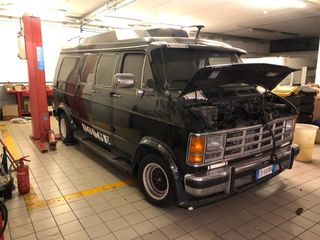 Chrysler Dodge Raw 250 1984