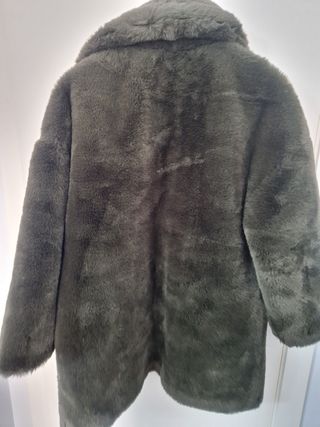 Abrigo de pelo verde botella