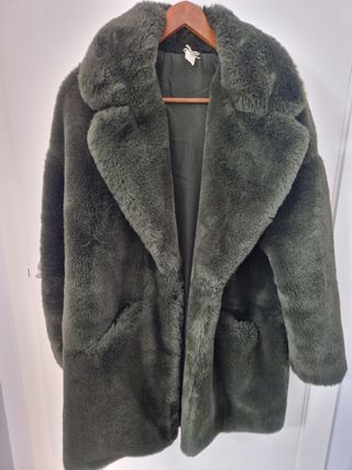 Abrigo de pelo verde botella
