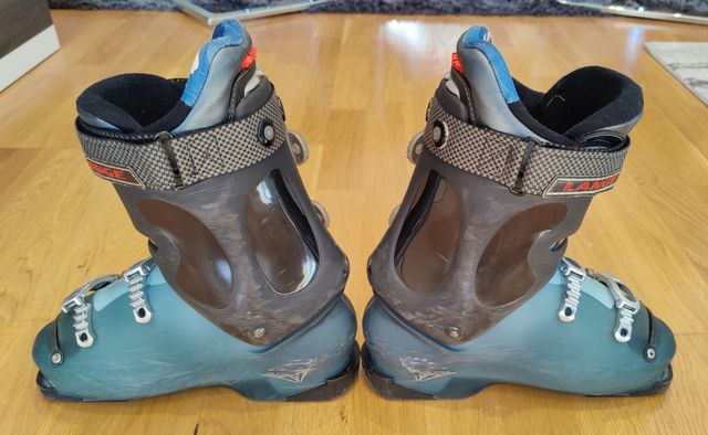 Botas esquí mujer LANGE talla 7 USA.