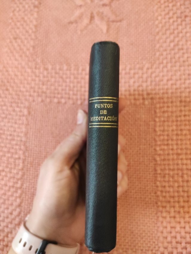 Libro vintage Meditaciones Virgen