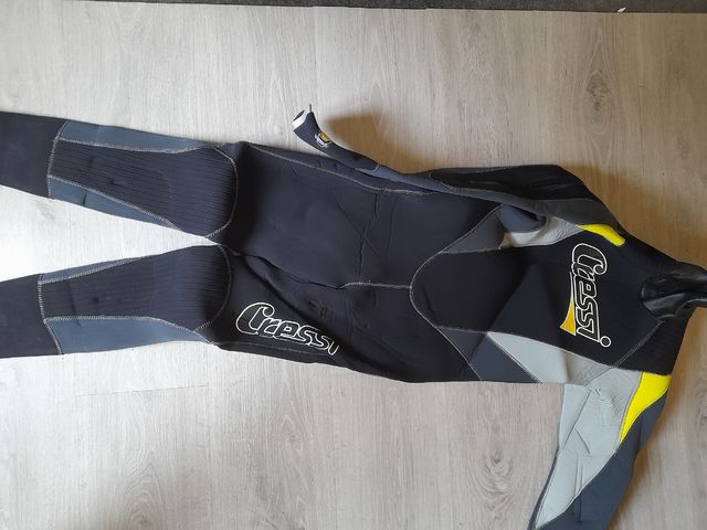 Trage de buceo semi seco talla M