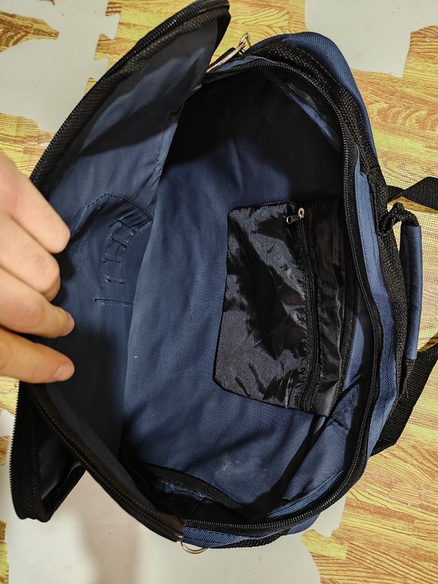 4.Borsa a tracolla per studenti