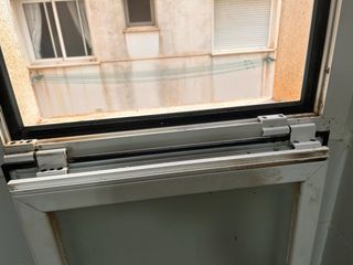 Manitas, reparaciones de persianas tel: 674891992