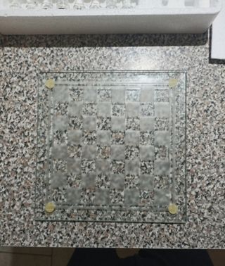 scacchiera in vetro e sudoku