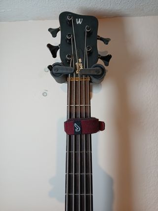 WARWICK Thumb Bolt On 5