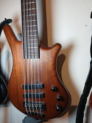 WARWICK Thumb Bolt On 5