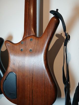 WARWICK Thumb Bolt On 5