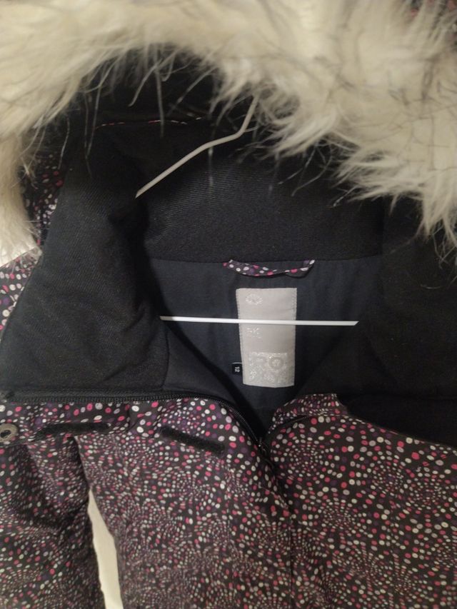 Abrigo para nieve de chica.