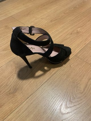 sandalias Lodi semi nuevas