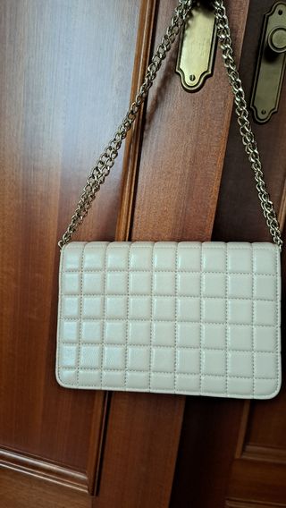 Bolso tipo Chanel beige