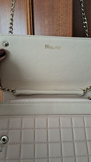 Bolso tipo Chanel beige