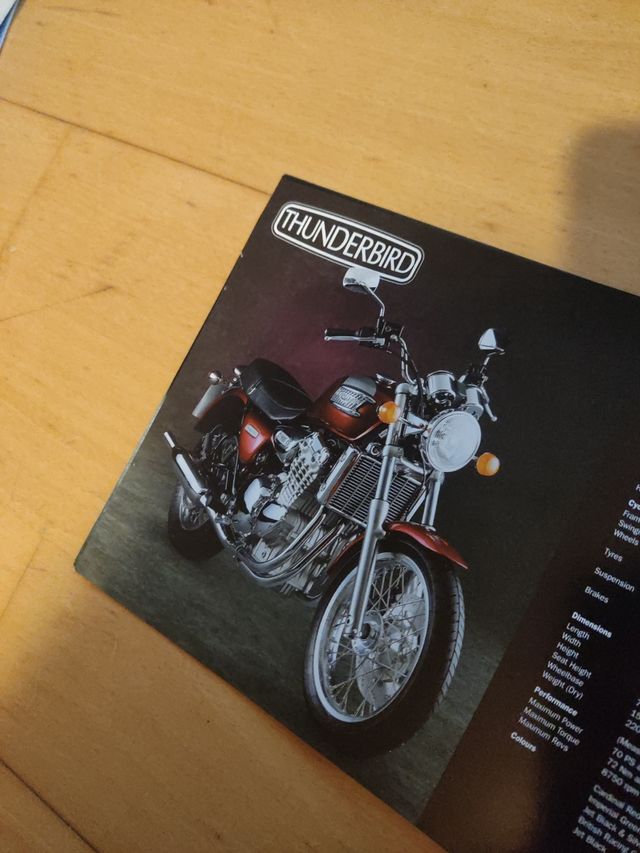 Catálogo motos Triumph 1996