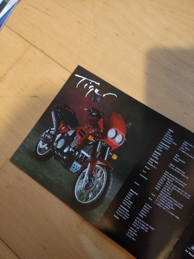 Catálogo motos Triumph 1996