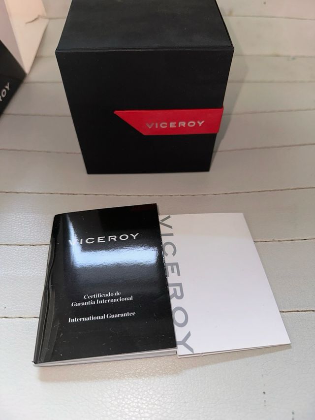 reloj elegante niño