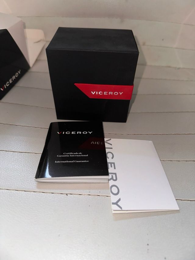 reloj elegante niño