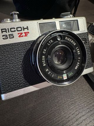 Cámara fotos analógica Ricoh 35 ZF