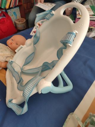 Muñeco Nenuco con Bañera cambiador