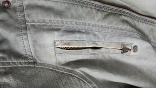 Cazadora cuero García Jeans. Mujer